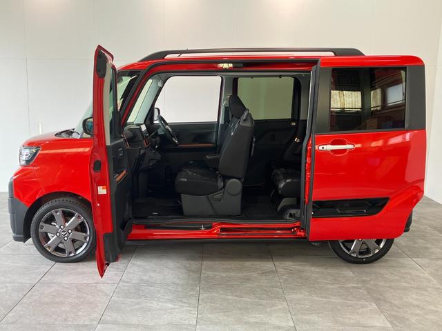 タントファンクロスターボ　９型ディスプレイオーディオ　フルセグ衝突被害軽減ブレーキ　コーナーセンサー　９型ディスプレイオーディオ　フルセグ　Ｂｌｕｅｔｏｏｔｈ　ＵＳＢ　バックカメラ　両側電動スライドドア　前席シートヒーター　ＬＥＤ　スマートキー　エコアイドル（滋賀県）の中古車