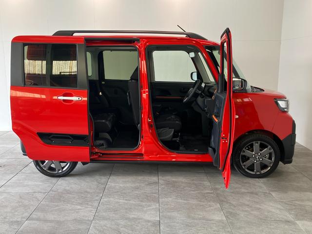 タントファンクロスターボ　９型ディスプレイオーディオ　フルセグ衝突被害軽減ブレーキ　コーナーセンサー　９型ディスプレイオーディオ　フルセグ　Ｂｌｕｅｔｏｏｔｈ　ＵＳＢ　バックカメラ　両側電動スライドドア　前席シートヒーター　ＬＥＤ　スマートキー　エコアイドル（滋賀県）の中古車