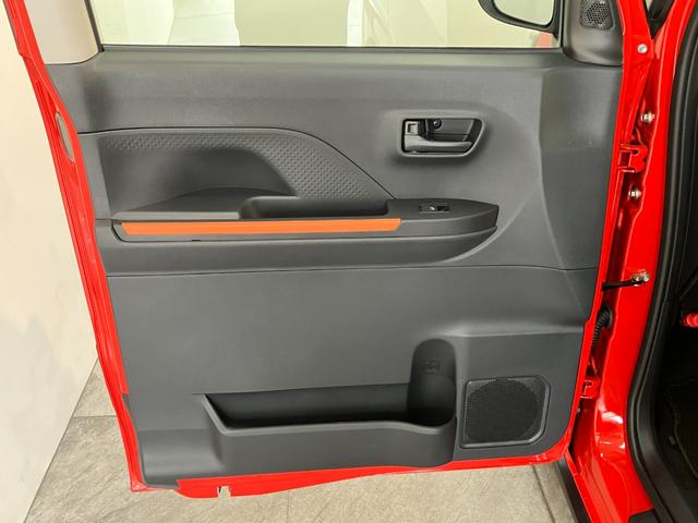 タントファンクロスターボ　９型ディスプレイオーディオ　フルセグ衝突被害軽減ブレーキ　コーナーセンサー　９型ディスプレイオーディオ　フルセグ　Ｂｌｕｅｔｏｏｔｈ　ＵＳＢ　バックカメラ　両側電動スライドドア　前席シートヒーター　ＬＥＤ　スマートキー　エコアイドル（滋賀県）の中古車