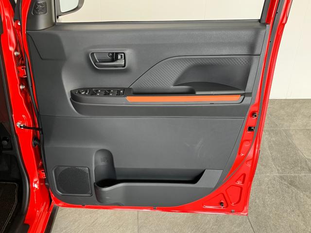 タントファンクロスターボ　９型ディスプレイオーディオ　フルセグ衝突被害軽減ブレーキ　コーナーセンサー　９型ディスプレイオーディオ　フルセグ　Ｂｌｕｅｔｏｏｔｈ　ＵＳＢ　バックカメラ　両側電動スライドドア　前席シートヒーター　ＬＥＤ　スマートキー　エコアイドル（滋賀県）の中古車