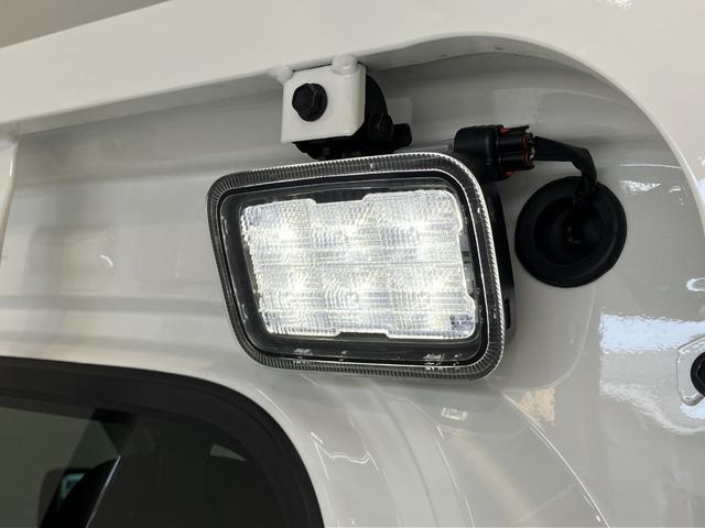 ハイゼットトラックＥＸＴ　４ＷＤ　ＣＶＴ車　デフロック　ドラレコ衝突被害軽減ブレーキ　コーナーセンサー　パートタイム４ＷＤ　デフロック　ドラレコ　ＥＴＣ　スマートキー　パワーウインドウ　オートライト　荷台作業灯　４枚リーフスプリング　電動格納式ミラー　ＬＥＤ（滋賀県）の中古車