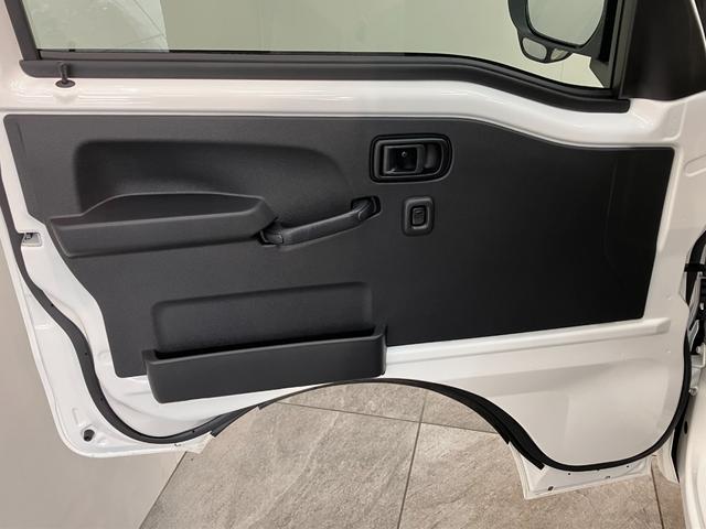 ハイゼットトラックＥＸＴ　４ＷＤ　ＣＶＴ　デフロック　荷台作業灯　スマートキー衝突被害軽減ブレーキ　コーナーセンサー　パートタイム４ＷＤ　デフロック　スマートキー　パワーウインドウ　オートライト　マニュアルレベリング　荷台作業灯　電動格納式ミラー　４枚リーフスプリング（滋賀県）の中古車