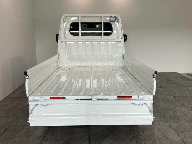 ハイゼットトラックＥＸＴ　４ＷＤ　ＣＶＴ　デフロック　荷台作業灯　スマートキー衝突被害軽減ブレーキ　コーナーセンサー　パートタイム４ＷＤ　デフロック　スマートキー　パワーウインドウ　オートライト　マニュアルレベリング　荷台作業灯　電動格納式ミラー　４枚リーフスプリング（滋賀県）の中古車