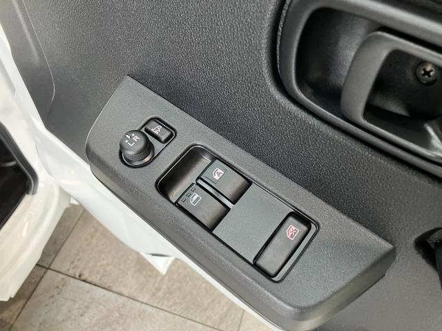 ハイゼットトラックＥＸＴ　４ＷＤ　ＣＶＴ　デフロック　荷台作業灯　スマートキー衝突被害軽減ブレーキ　コーナーセンサー　パートタイム４ＷＤ　デフロック　スマートキー　パワーウインドウ　オートライト　マニュアルレベリング　荷台作業灯　電動格納式ミラー　４枚リーフスプリング（滋賀県）の中古車