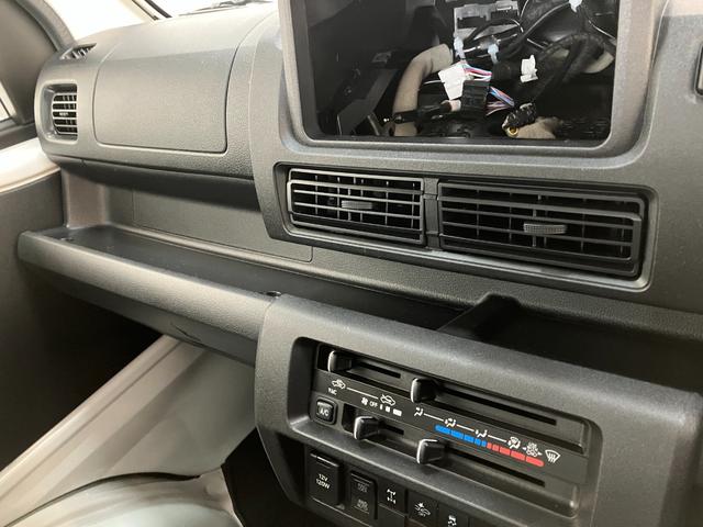 ハイゼットトラックＥＸＴ　４ＷＤ　ＣＶＴ　デフロック　荷台作業灯　スマートキー衝突被害軽減ブレーキ　コーナーセンサー　パートタイム４ＷＤ　デフロック　スマートキー　パワーウインドウ　オートライト　マニュアルレベリング　荷台作業灯　電動格納式ミラー　４枚リーフスプリング（滋賀県）の中古車