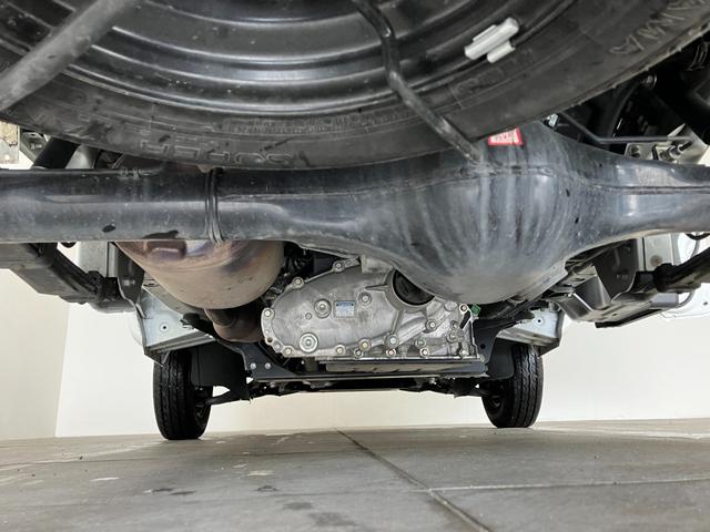 ハイゼットトラックＥＸＴ　４ＷＤ　ＣＶＴ　デフロック　荷台作業灯　スマートキー衝突被害軽減ブレーキ　コーナーセンサー　パートタイム４ＷＤ　デフロック　スマートキー　パワーウインドウ　オートライト　マニュアルレベリング　荷台作業灯　電動格納式ミラー　４枚リーフスプリング（滋賀県）の中古車