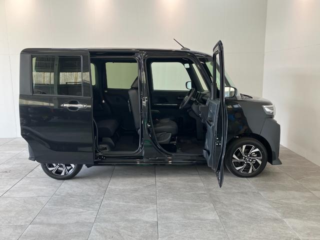 タントカスタムＸリミテッド　レーダークルコン　届出済未使用車衝突被害軽減ブレーキ　コーナーセンサー　バックカメラ（ナビ装着時用）　両側電動スライドドア　前席シートヒーター　電動パーキングブレーキ　ＬＥＤ　オートライト　オートエアコン　クルーズコントロール（滋賀県）の中古車