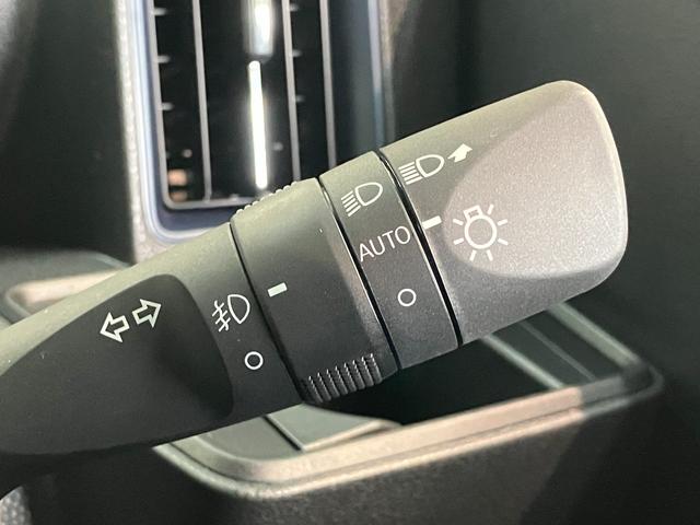 タントカスタムＸリミテッド　レーダークルコン　届出済未使用車衝突被害軽減ブレーキ　コーナーセンサー　バックカメラ（ナビ装着時用）　両側電動スライドドア　前席シートヒーター　電動パーキングブレーキ　ＬＥＤ　オートライト　オートエアコン　クルーズコントロール（滋賀県）の中古車