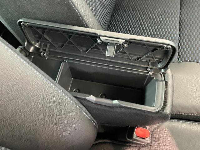 タントカスタムＸリミテッド　レーダークルコン　届出済未使用車衝突被害軽減ブレーキ　コーナーセンサー　バックカメラ（ナビ装着時用）　両側電動スライドドア　前席シートヒーター　電動パーキングブレーキ　ＬＥＤ　オートライト　オートエアコン　クルーズコントロール（滋賀県）の中古車