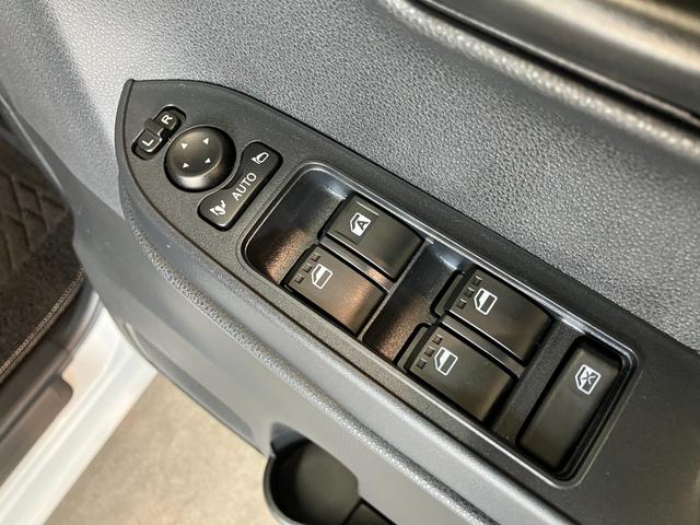 タントＸリミテッド　フルセグナビ　バックカメラ　前席シートヒーター衝突被害軽減ブレーキ　コーナーセンサー　フルセグナビ　Ｂｌｕｅｔｏｏｔｈ　ＤＶＤ再生　ＵＳＢ　バックカメラ　両側電動スライドドア　前席シートヒーター　ＬＥＤ　オートライト　スマートキー　エコアイドル（滋賀県）の中古車