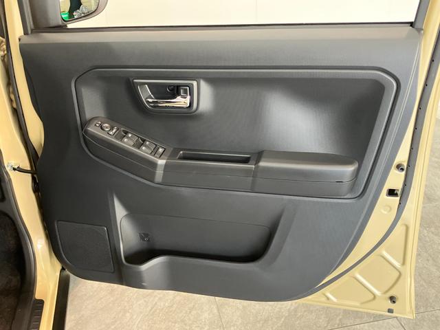 タフトＧダーククロムベンチャー　９Ｄ．Ａ　届出済未使用車衝突被害軽減ブレーキ　コーナーセンサー　９型ディスプレイオーディオ　フルセグ　バックカメラ　Ｂｌｕｅｔｏｏｔｈ　ＵＳＢ　前席シートヒーター　電動パーキング　ＬＥＤ　オートライト　クルコン（滋賀県）の中古車