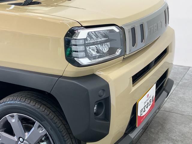 タフトＧダーククロムベンチャー　９Ｄ．Ａ　届出済未使用車衝突被害軽減ブレーキ　コーナーセンサー　９型ディスプレイオーディオ　フルセグ　バックカメラ　Ｂｌｕｅｔｏｏｔｈ　ＵＳＢ　前席シートヒーター　電動パーキング　ＬＥＤ　オートライト　クルコン（滋賀県）の中古車