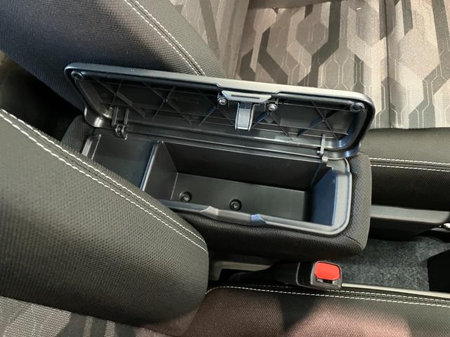 タフトGダーククロムベンチャー 10型フルセグナビ 前後ドラレコ衝突被害軽減ブレーキ コーナーセンサー 10型フルセグナビ DVD再生 Bluetooth USB バックカメラ 前後ドラレコ 前席シートヒーター LED オートライト オートエアコン エコアイドル(滋賀県)の中古車
