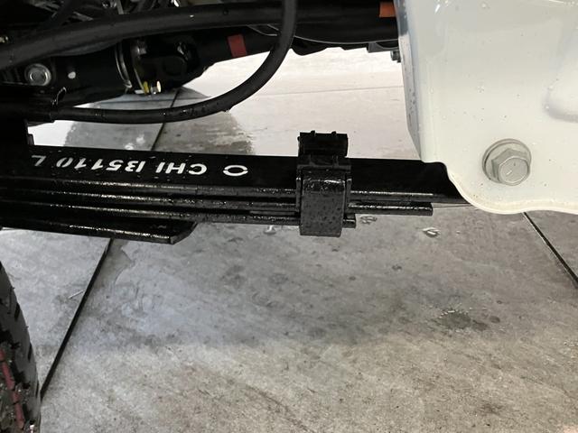 ハイゼットトラックスタンダード　農用スペシャル　４ＷＤ　届出済未使用車衝突被害軽減ブレーキ　コーナーセンサー　４ＷＤ　デフロック　荷台作業灯　ＡＭ／ＦＭラジオ　４枚リーフスプリング　マニュアルレベリング　届出済未使用車（滋賀県）の中古車