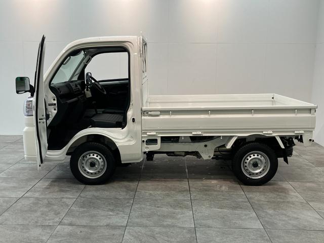 ハイゼットトラックスタンダード　農用スペシャル　４ＷＤ　届出済未使用車衝突被害軽減ブレーキ　コーナーセンサー　４ＷＤ　デフロック　荷台作業灯　ＡＭ／ＦＭラジオ　４枚リーフスプリング　マニュアルレベリング　届出済未使用車（滋賀県）の中古車
