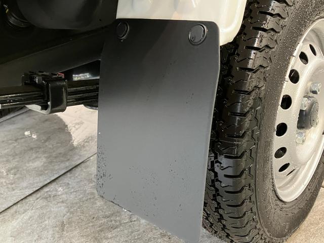 ハイゼットトラックスタンダード　農用スペシャル　４ＷＤ　届出済未使用車衝突被害軽減ブレーキ　コーナーセンサー　４ＷＤ　デフロック　荷台作業灯　ＡＭ／ＦＭラジオ　４枚リーフスプリング　マニュアルレベリング　届出済未使用車（滋賀県）の中古車
