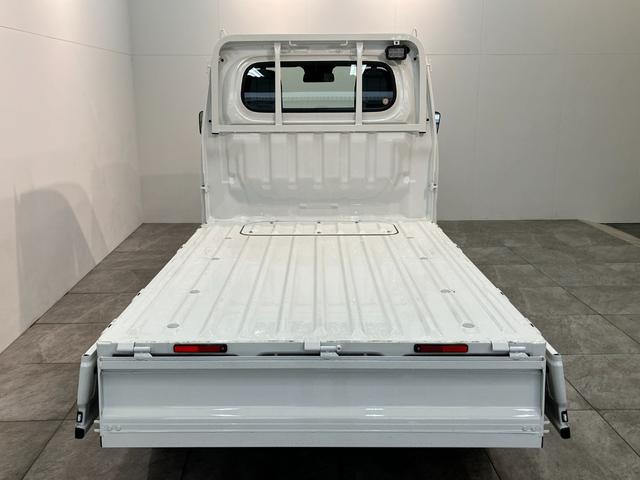 ハイゼットトラックスタンダード　農用スペシャル　４ＷＤ　届出済未使用車衝突被害軽減ブレーキ　コーナーセンサー　４ＷＤ　デフロック　荷台作業灯　ＡＭ／ＦＭラジオ　４枚リーフスプリング　マニュアルレベリング　届出済未使用車（滋賀県）の中古車