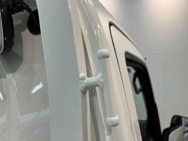 ハイゼットトラックスタンダード　農用スペシャル　４ＷＤ　届出済未使用車衝突被害軽減ブレーキ　コーナーセンサー　４ＷＤ　デフロック　荷台作業灯　ＡＭ／ＦＭラジオ　４枚リーフスプリング　マニュアルレベリング　届出済未使用車（滋賀県）の中古車