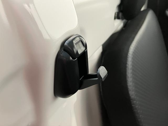 ハイゼットトラックスタンダード　農用スペシャル　４ＷＤ　届出済未使用車衝突被害軽減ブレーキ　コーナーセンサー　４ＷＤ　デフロック　荷台作業灯　ＡＭ／ＦＭラジオ　４枚リーフスプリング　マニュアルレベリング　届出済未使用車（滋賀県）の中古車