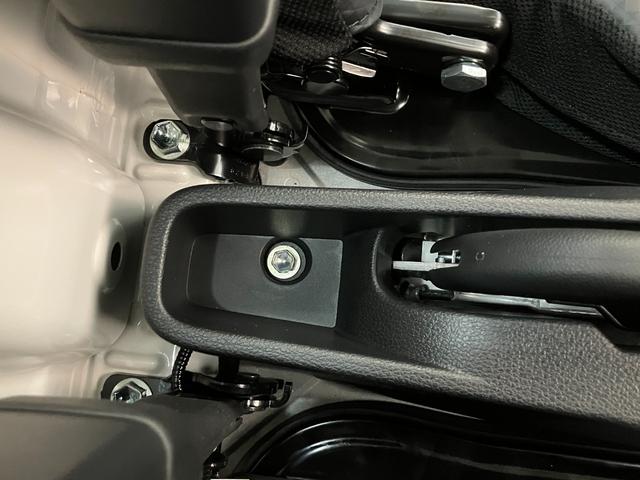 ハイゼットトラックスタンダード　農用スペシャル　４ＷＤ　届出済未使用車衝突被害軽減ブレーキ　コーナーセンサー　４ＷＤ　デフロック　荷台作業灯　ＡＭ／ＦＭラジオ　４枚リーフスプリング　マニュアルレベリング　届出済未使用車（滋賀県）の中古車