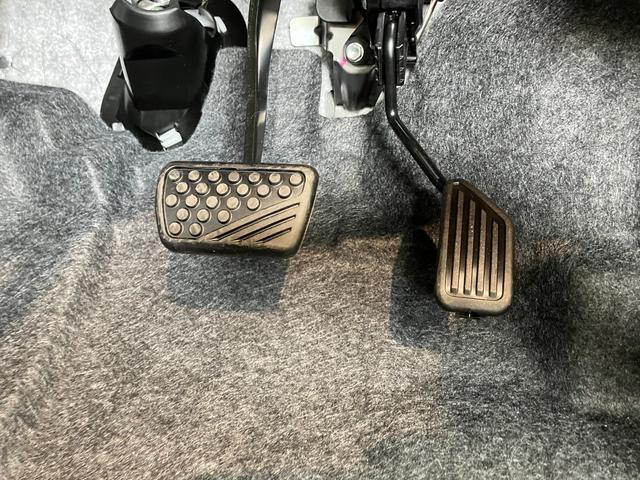 ミライースG SA3 コーナーセンサー スマートキー 届出済未使用車衝突被害軽減ブレーキ コーナーセンサー バックカメラ(ナビ装着時用) LED 電動格納式ミラー マニュアルレベリング スマートキー シートヒーター オートライト オートエアコン エコアイドル(滋賀県)の中古車