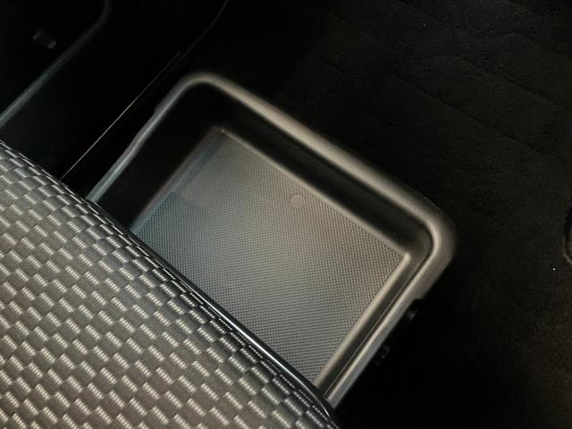 トールカスタムＧ　フルセグナビ　バックカメラ　ＬＥＤ　車検整備付衝突被害軽減ブレーキ　コーナーセンサー　フルセグナビ　Ｂｌｕｅｔｏｏｔｈ　ＵＳＢ　ＤＶＤ　バックカメラ　前後ドラレコ　ＥＴＣ　両側電動スライド　ＬＥＤ　オートライト　スマートキー　タイヤ４本新品交換済（滋賀県）の中古車