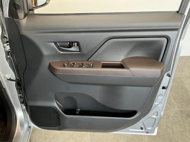 ルーミーＧ　Ｓ　ワンセグナビ　バックカメラ　ドラレコ　クルコン衝突被害軽減ブレーキ　ワンセグナビ　Ｂｌｕｅｔｏｏｔｈ　バックカメラ　ドラレコ　ＥＴＣ　シートヒーター　ＬＥＤ　オートライト　オートエアコン　クルーズコントロール　電動格納式ミラー　エコアイドル（滋賀県）の中古車
