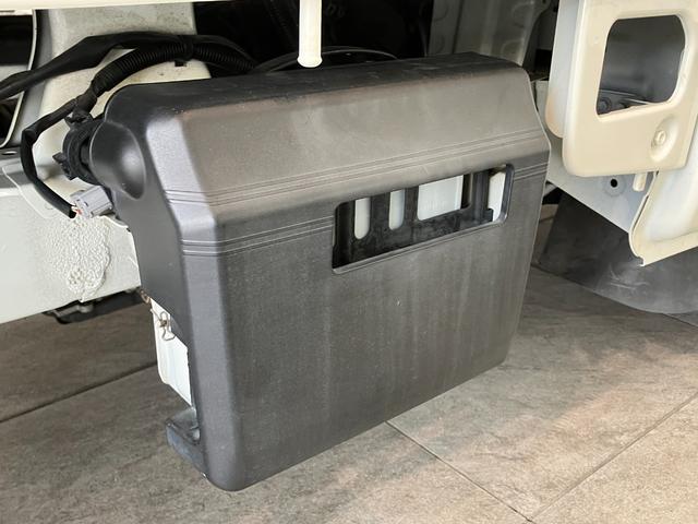 ピクシストラックエクストラ 4WD AT車 ナビ バックカメラ ドラレコワンセグナビ DVD USB バックカメラ ドラレコ キーレス パワーウインドウ 荷台作業灯 工具箱 4枚リーフスプリング マニュアルレベリング ゲートプロテクター 荷台マット パートタイム4WD(滋賀県)の中古車