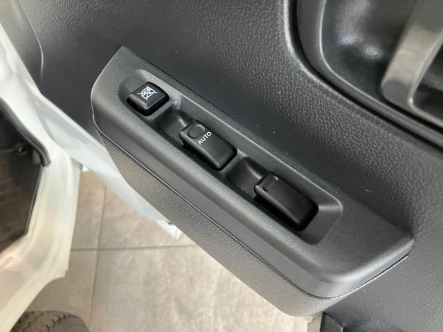 ピクシストラックエクストラ 4WD AT車 ナビ バックカメラ ドラレコワンセグナビ DVD USB バックカメラ ドラレコ キーレス パワーウインドウ 荷台作業灯 工具箱 4枚リーフスプリング マニュアルレベリング ゲートプロテクター 荷台マット パートタイム4WD(滋賀県)の中古車