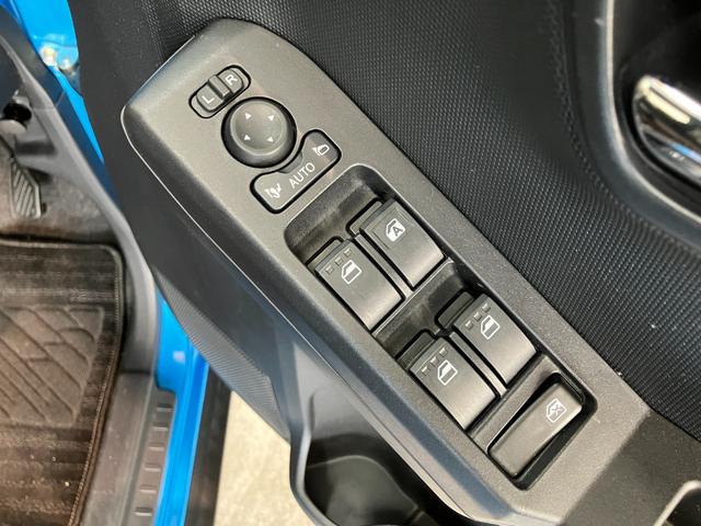 タフトＧクロムベンチャー　フルセグナビ　バックカメラ　ＬＥＤ衝突被害軽減ブレーキ　コーナーセンサー　フルセグナビ　ＤＶＤ再生　Ｂｌｕｅｔｏｏｔｈ　ＵＳＢ　バックカメラ　前席シートヒーター　電動パーキング　スカイフィールトップ　ＬＥＤ　オートライト　エコアイドル（滋賀県）の中古車