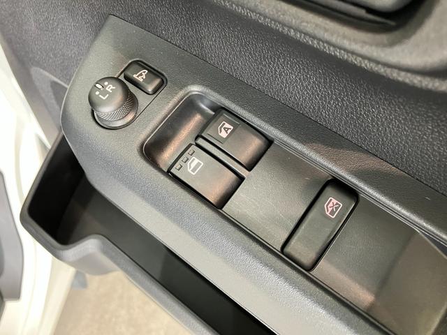 ハイゼットカーゴクルーズ　コーナーセンサー　Ｂ／Ｔオーディオ　スマートキー衝突被害軽減ブレーキ　スマアシ　コーナーセンサー　スマートキー　前席パワーウインドウ　Ｂｌｕｅｔｏｏｔｈ　ＵＳＢ　両側スライドドア　ＬＥＤヘッドライト　オートライト　電動格納式ミラー（滋賀県）の中古車