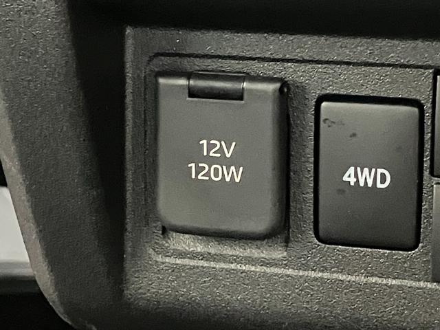 ハイゼットトラックＥＸＴ　５ＭＴ　４ＷＤ　デフロック　コーナーセンサー衝突被害軽減ブレーキ　コーナーセンサー　パートタイム４ＷＤ　デフロック　Ｂｌｕｅｔｏｏｔｈオーディオ　ＵＳＢ　スマートキー　パワーウインドウ　オートライト　荷台作業灯　４枚リーフスプリング　５速ＭＴ（滋賀県）の中古車