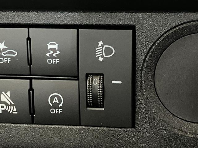 ハイゼットトラックスタンダード 4WD 5MT デフロック 届出済未使用車衝突被害軽減ブレーキ コーナーセンサー パートタイム4WD デフロック 5速マニュアルミッション車 AM/FMラジオ マニュアルレベリング オートライト 4枚リーフスプリング 荷台作業灯(滋賀県)の中古車