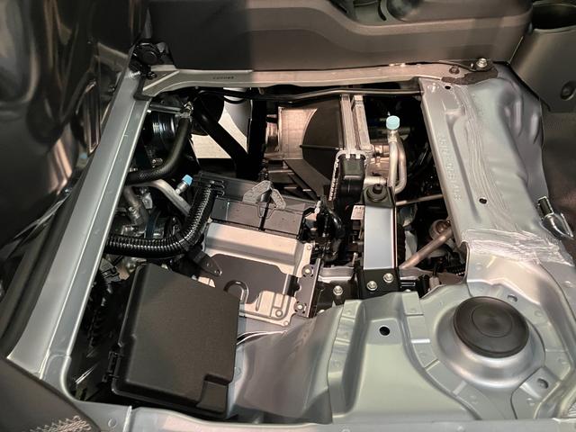 ハイゼットトラックスタンダード 4WD 5MT デフロック 届出済未使用車衝突被害軽減ブレーキ コーナーセンサー パートタイム4WD デフロック 5速マニュアルミッション車 AM/FMラジオ マニュアルレベリング オートライト 4枚リーフスプリング 荷台作業灯(滋賀県)の中古車