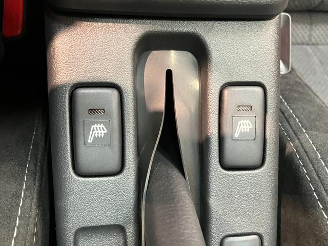 コペンＧＲスポーツ　フルセグナビ　レカロシート　届出済未使用車ＧＲ専用サスペンション　リアコーナーセンサー　フルセグナビ　ＤＶＤ再生　Ｂｌｕｅｔｏｏｔｈ　ＭＯＭＯ製ハンドル　レカロシート　ＢＢＳ製アルミホイール　シートヒーター　ＬＥＤ　オートライト　スマートキー（滋賀県）の中古車