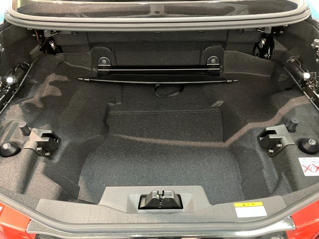 コペンＧＲスポーツ　フルセグナビ　レカロシート　届出済未使用車ＧＲ専用サスペンション　リアコーナーセンサー　フルセグナビ　ＤＶＤ再生　Ｂｌｕｅｔｏｏｔｈ　ＭＯＭＯ製ハンドル　レカロシート　ＢＢＳ製アルミホイール　シートヒーター　ＬＥＤ　オートライト　スマートキー（滋賀県）の中古車