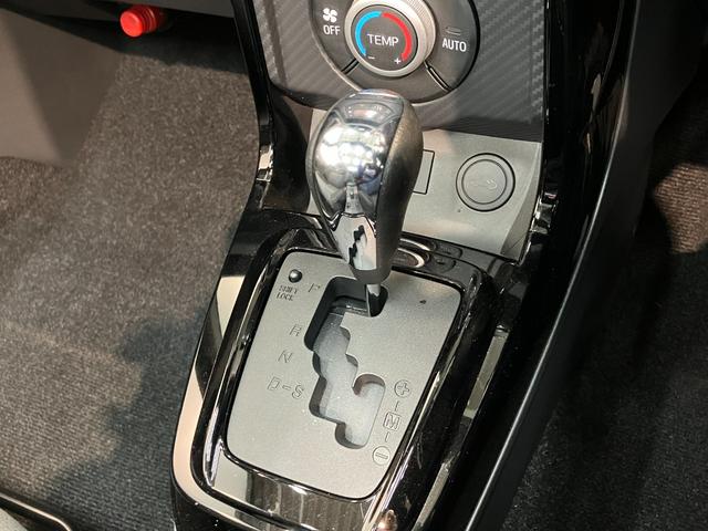 コペンＧＲスポーツ　フルセグナビ　レカロシート　届出済未使用車ＧＲ専用サスペンション　リアコーナーセンサー　フルセグナビ　ＤＶＤ再生　Ｂｌｕｅｔｏｏｔｈ　ＭＯＭＯ製ハンドル　レカロシート　ＢＢＳ製アルミホイール　シートヒーター　ＬＥＤ　オートライト　スマートキー（滋賀県）の中古車