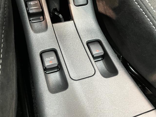 コペンＧＲスポーツ　フルセグナビ　レカロシート　届出済未使用車ＧＲ専用サスペンション　リアコーナーセンサー　フルセグナビ　ＤＶＤ再生　Ｂｌｕｅｔｏｏｔｈ　ＭＯＭＯ製ハンドル　レカロシート　ＢＢＳ製アルミホイール　シートヒーター　ＬＥＤ　オートライト　スマートキー（滋賀県）の中古車
