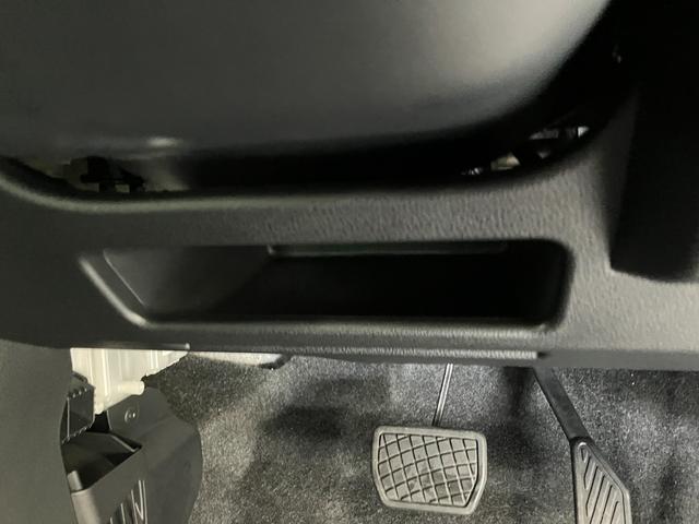 ムーヴキャンバスストライプスＧ　９型ディスプレイオーディオ　届出済未使用車衝突被害軽減ブレーキ　コーナーセンサー　９型ディスプレイオーディオ　フルセグ　Ｂｌｕｅｔｏｏｔｈ　ＵＳＢ　バックカメラ　両側電動スライドドア　前席シートヒーター　ＬＥＤ　ワイヤレス充電器　エコアイドル（滋賀県）の中古車