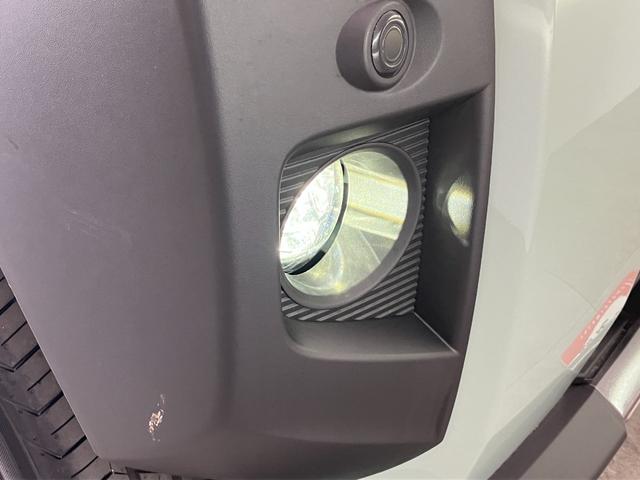 タフトＧダーククロムベンチャー　レーダクルコン　届出済未使用車衝突被害軽減ブレーキ　コーナーセンサー　バックカメラ（ナビ装着時用）　シートヒーター　電動パーキング　スカイフィールトップ　ＬＥＤ　オートライト　オートエアコン　スマートキー　エコアイドル　クルコン（滋賀県）の中古車