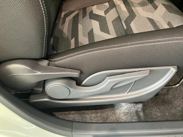 タフトＧダーククロムベンチャー　レーダクルコン　届出済未使用車衝突被害軽減ブレーキ　コーナーセンサー　バックカメラ（ナビ装着時用）　シートヒーター　電動パーキング　スカイフィールトップ　ＬＥＤ　オートライト　オートエアコン　スマートキー　エコアイドル　クルコン（滋賀県）の中古車