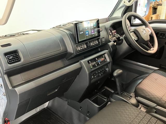 ハイゼットトラックＥＸＴ　４ＷＤ　ＣＶＴ車　９型ディスプレイオーディオ衝突被害軽減ブレーキ　コーナーセンサー　９型ディスプレイオーディオ　Ｂｌｕｅｔｏｏｔｈ　ＵＳＢ　バックカメラ　スマートキー　パワーウインドウ　４ＷＤ　デフロック　荷台作業灯　４枚リーフスプリング（滋賀県）の中古車