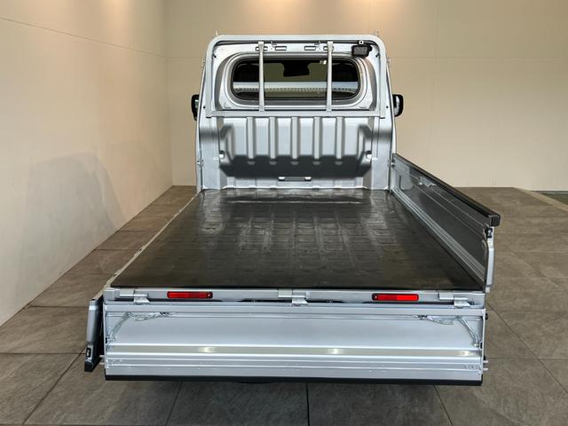 ハイゼットトラックＥＸＴ　４ＷＤ　ＣＶＴ車　９型ディスプレイオーディオ衝突被害軽減ブレーキ　コーナーセンサー　９型ディスプレイオーディオ　Ｂｌｕｅｔｏｏｔｈ　ＵＳＢ　バックカメラ　スマートキー　パワーウインドウ　４ＷＤ　デフロック　荷台作業灯　４枚リーフスプリング（滋賀県）の中古車