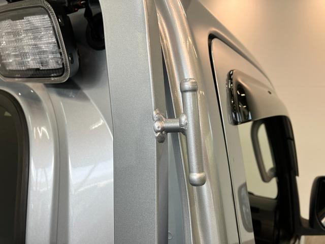 ハイゼットトラックＥＸＴ　４ＷＤ　ＣＶＴ車　９型ディスプレイオーディオ衝突被害軽減ブレーキ　コーナーセンサー　９型ディスプレイオーディオ　Ｂｌｕｅｔｏｏｔｈ　ＵＳＢ　バックカメラ　スマートキー　パワーウインドウ　４ＷＤ　デフロック　荷台作業灯　４枚リーフスプリング（滋賀県）の中古車