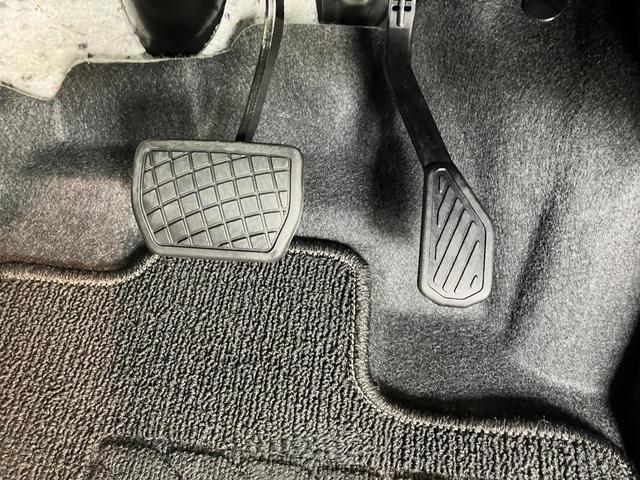 タントカスタムＲＳ　ターボ　９型ディスプレイオーディオ　クルコン衝突被害軽減ブレーキ　コーナーセンサー　９型ディスプレイオーディオ　フルセグ　Ｂｌｕｅｔｏｏｔｈ　ＵＳＢ　バックカメラ　前後ドラレコ　両側電動スライドドア　前席シートヒーター　ＬＥＤ　レーダークルコン（滋賀県）の中古車
