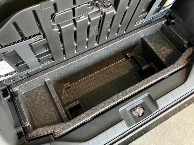 タントカスタムＸリミテッド　９型Ｄ．Ａ　クルコン　届出済未使用車衝突被害軽減ブレーキ　コーナーセンサー　９型ディスプレイオーディオ　Ｂｌｕｅｔｏｏｔｈ　ＵＳＢ　バックカメラ　両側電動スライドドア　前席シートヒーター　ＬＥＤ　クルコン　スマートキー　エコアイドル（滋賀県）の中古車