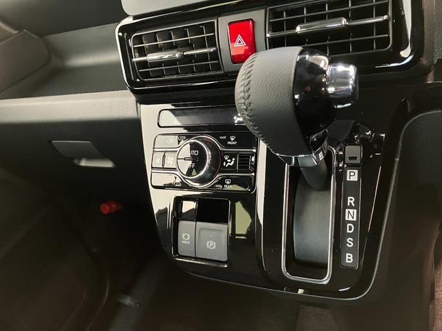 タントカスタムＲＳリミテッド　ターボ　クルコン　届出済未使用車衝突被害軽減ブレーキ　コーナーセンサー　バックカメラ（ナビ装着時用）　両側電動スライドドア　前席シートヒーター　電動パーキングブレーキ　ＬＥＤ　オートライト　オートエアコン　クルーズコントロール（滋賀県）の中古車