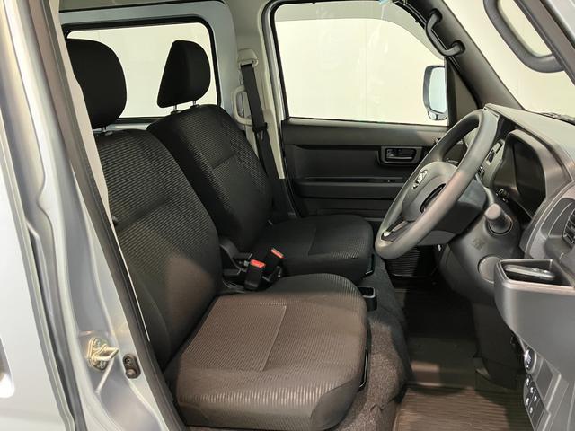 ハイゼットカーゴクルーズ　４ＷＤ　デジタルインナーミラー　スマートキー衝突被害軽減ブレーキ　スマアシ　コーナーセンサー　Ｂｌｕｅｔｏｏｔｈ／ＵＳＢチューナー　スマートキー　前席パワーウインドウ　両側スライドドア　デジタルインナーミラー　パートタイム４ＷＤ（滋賀県）の中古車