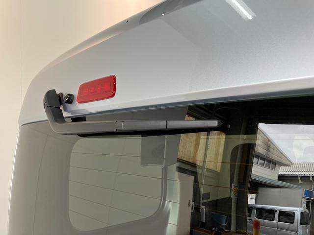 ハイゼットカーゴクルーズ　４ＷＤ　デジタルインナーミラー　スマートキー衝突被害軽減ブレーキ　スマアシ　コーナーセンサー　Ｂｌｕｅｔｏｏｔｈ／ＵＳＢチューナー　スマートキー　前席パワーウインドウ　両側スライドドア　デジタルインナーミラー　パートタイム４ＷＤ（滋賀県）の中古車