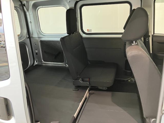 ハイゼットカーゴクルーズ　４ＷＤ　デジタルインナーミラー　スマートキー衝突被害軽減ブレーキ　スマアシ　コーナーセンサー　Ｂｌｕｅｔｏｏｔｈ／ＵＳＢチューナー　スマートキー　前席パワーウインドウ　両側スライドドア　デジタルインナーミラー　パートタイム４ＷＤ（滋賀県）の中古車